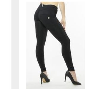 Livify Freddy WR. UP pants